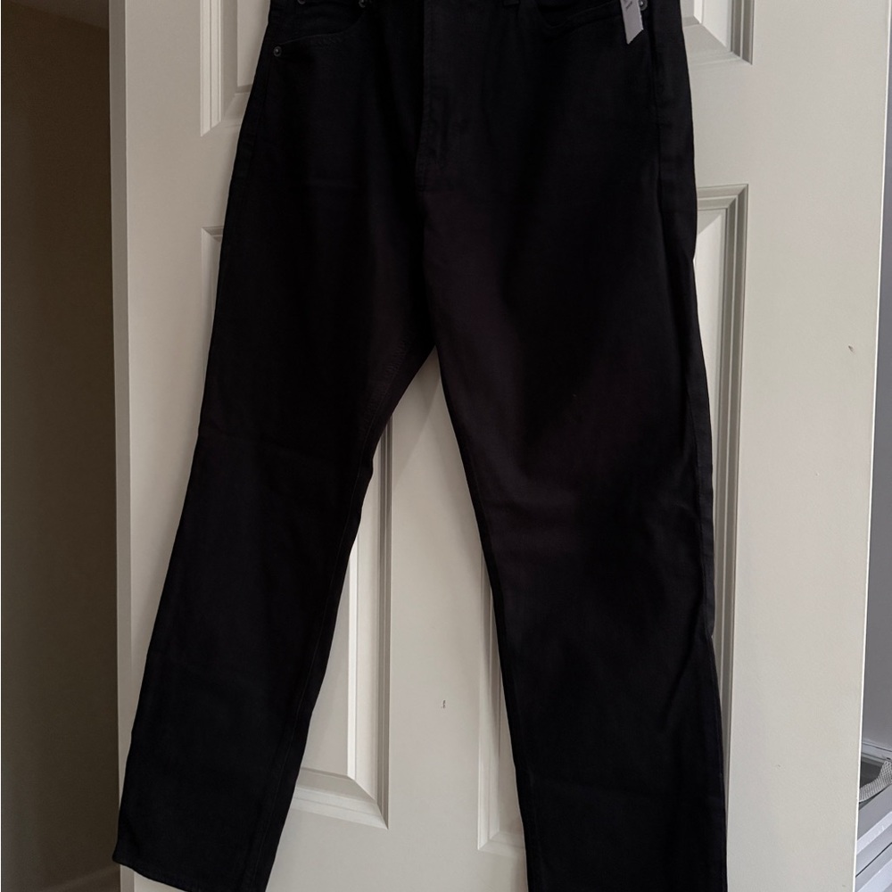 NWT Gap women’s 90’s straight high rise in dark black denim